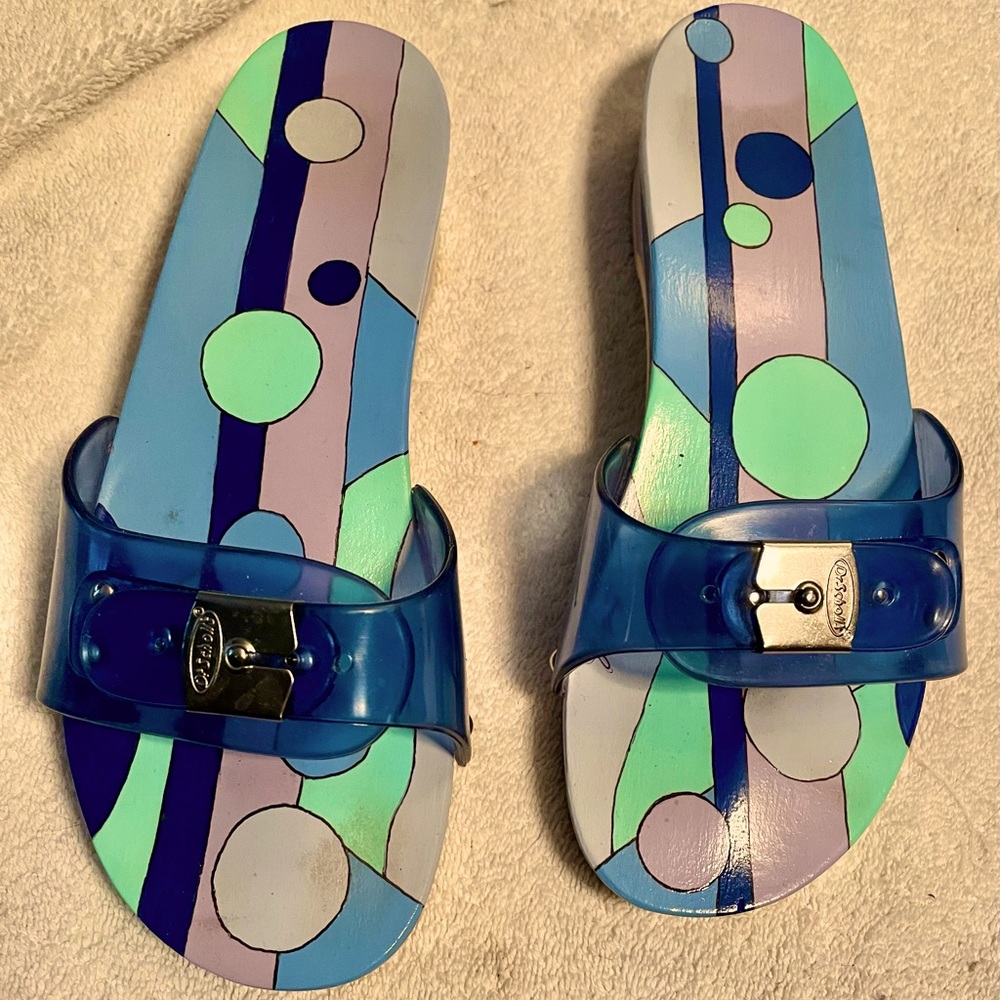 Vintage 1990's,  Dr Scholl’s, painted WOO design, clear straps.